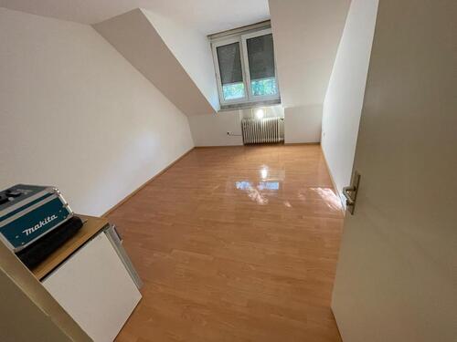 Foto - 1 Zimmer Dachgeschoßwohnung zur Miete in München