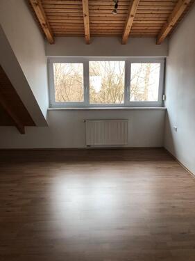 Foto - 4 Zimmer Dachgeschoßwohnung zur Miete in Erkheim