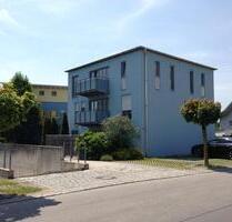 Helle 2-Zimmerwohnung -inkl. Einbauküche, Balkon, Tiefgaragenstellplatz & Kellerabteil - Gangkofen