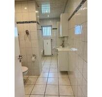 Großzügige 3-Zi-Wohnung am Bergl mit Balkon und Garage - Schweinfurt Bellevue