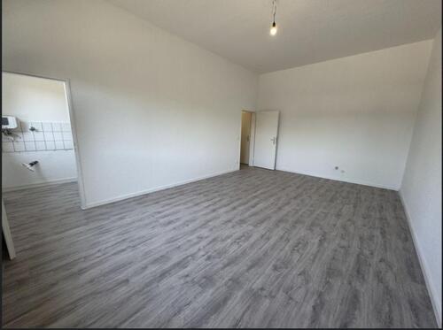 Foto - Frisch renovierte, 1-Zimmer-Wohnung im EG in Duisburg