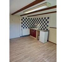 Kleine Wohnung zu vermieten - 250,00&nbsp;EUR Kaltmiete, ca.&nbsp; 30,00&nbsp;m&sup2; in Cham (PLZ: 93413)