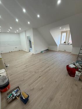 Foto - ERSTBEZUG!! Helle & kernsanierte DG-Wohnung in 66121 zu vermieten