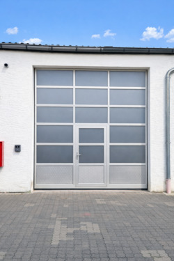 Foto - 90 qm Halle mit Rolltor in Raubach (56316) zu vermieten