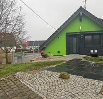 Moderne 70qm Dachgeschosswohnung mit ebenerdigen Zugang - Bürgel
