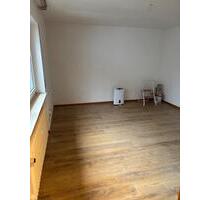 Moderne 1-Zimmer-Wohnung mit kernsanierten Bad in Frankfurt - Oberursel (Taunus)