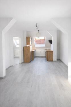 Foto - 1 Zimmer Dachgeschoßwohnung zur Miete in Hofheim am Taunus