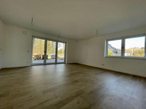 Foto - Neuwertige 3-Zimmer EG-Wohnung mit Terrasse