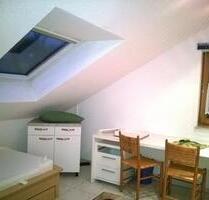 nur an Single Wochenendheimfahrerin (NR) kurzfristig - vollständig möbliert - Mühltal