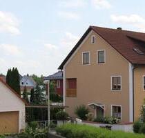 Erdgeschoss-Wohnung - 1.200,00&nbsp;EUR Kaltmiete, ca.&nbsp; 108,00&nbsp;m&sup2; in Schwandorf (PLZ: 92421)