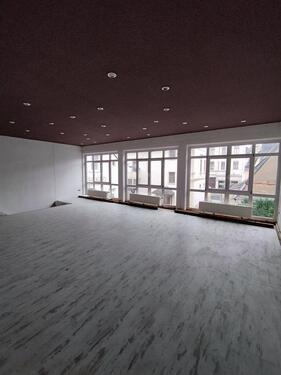 Foto - Gewerbestudio am Markt – ca.130 m² - Tanz, Gastro o. Konzeptideen