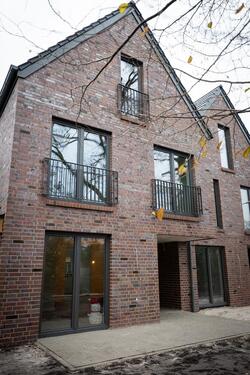 Foto - 01.03.2026 Modernes, gemütliches Reihenmittelhaus vor Oldenburg - KfW 40 Standard, Garten, 6 Zimmer