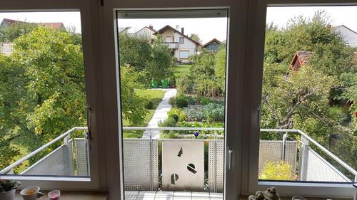 Foto - Hellle Einzimmmerwohnung mit Balkon möbliert