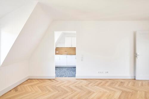 Foto - 3 Zimmer Dachgeschoßwohnung zur Miete in Stuttgart