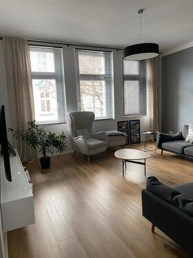 Foto - Helle neu renovierte 4-Zimmer ca 117m² große Wohnung zu vermieten