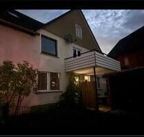 Erdgeschosswohnung, 4 Zimmer, 110 m² mit Garten & Kamin - Hessisch Oldendorf