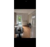 2 Zimmer Wohnung Dunlop mit Möbeln - Hanau