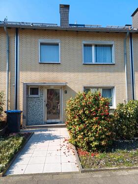 Foto - Reihenhaus mit Garten & Garage in Dinslaken Bruch- ruhige Lage .