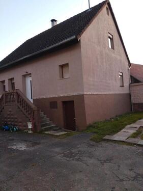 Foto - Einfamilienhaus mit großem Grundstück