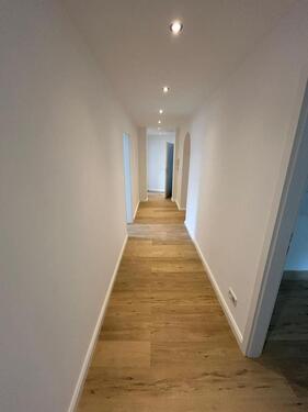 Foto - ***Top-kernsanierte 3-Zimmer-Wohnung mit Einbauküche nähe Zooviertel***