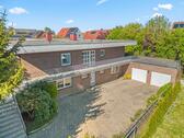 Foto - Großes Einfamilienhaus mit Einliegerwohnung in Lübeck von privat