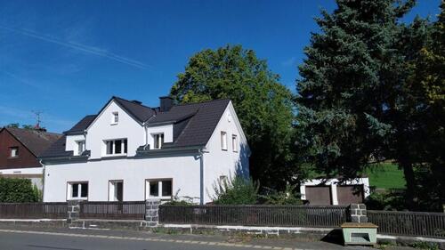 Foto - Haus für Familie mit Kindern, evtl. Haustier, Hobbyhandwerker