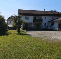 Wohnhaus mit Halle (Werkstatt) - 995.000,00 EUR Kaufpreis, ca. 126,00 m² in Plattling (PLZ: 94447) Wohnhaus mit Halle (Werkstatt) - 995.000,00 EUR Kaufpreis, ca. 126,00 m² in Plattling (PLZ: 94447)