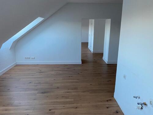 Foto - 3 Zimmer Dachgeschoßwohnung zur Miete in Rehlingen-Siersburg