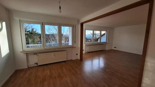 Foto - 3 12 Zimmerwohnung, KDB mit Balkon und Keller