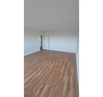 Frisch saniert! 2,5 Zimmerwohnung, Wiesbaden-Schierstein