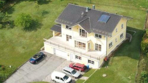 Foto - Wohnhaus mit herrlichen Donaublick und Südlage LK Deggendorf