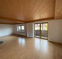 große, moderne Wohnung in Wurz - 850,00&nbsp;EUR Kaltmiete, ca.&nbsp; 105,00&nbsp;m&sup2; in Püchersreuth (PLZ: 92715) Ilsenbach