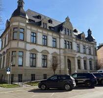 258 m² hochwertiges Büro bzw. Praxis, 1.OG, Fahrstuhl und Stellplätze im Zentrum Geras zur Miete