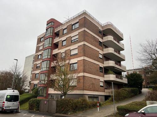 Foto - Frisch renovierte 1,5 Zimmer-Wohnung mit großem Balkon ins Grüne