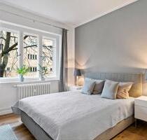PRIVATVERKAUF-sanierte 3-Zimmer Altbauwohnung in BerlinSteglitz