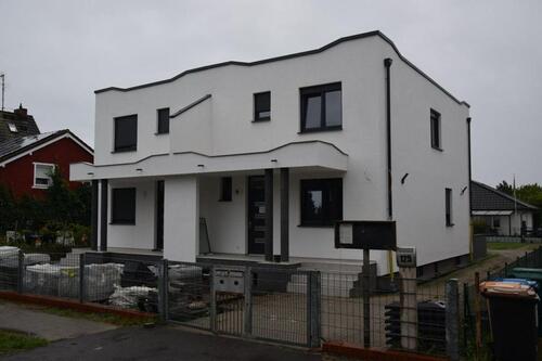 Foto - Moderne Doppelhaushälfte mit 200 m² Wohnfläche zu vermieten
