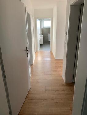 Foto - Moderne 3-Zimmer-Wohnung im Erdgeschoss mit Balkon