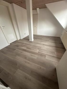 Foto - 2 ZKB DG-Wohnung im Stadteil Niedergirmes