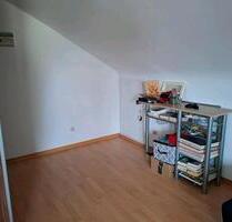 1-Zimmer-DG-Wohnung zur Miete - 600,00&nbsp;EUR Kaltmiete, ca.&nbsp; 30,00&nbsp;m&sup2; in Spaichingen (PLZ: 78549)