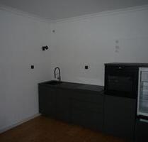 2-Zimmer-Parterrewohnung mit neuer Einbauküche in zentraler Lage - Oerlinghausen