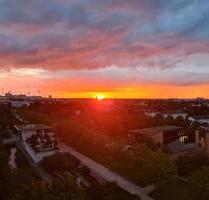 Helle 2-Zimmer-Wohnung mit umlaufendem Panoramabalkon - München Schwabing-Freimann