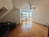 Foto - Lichtdurchflutete 3-Zimmer-DG-Maisonette mit Stellplatz-prov.frei