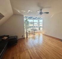 Lichtdurchflutete 3-Zimmer-DG-Maisonette mit Stellplatz-prov.frei - Berlin Treptow-Köpenick