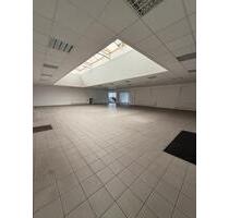 Lager - Büro - Ausstellungsfläche zentral Itzehoe