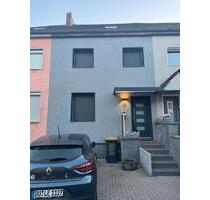 Haus Kaufen in Duisburg Beeck - 275.000,00&nbsp;EUR Kaufpreis, ca.&nbsp; 70,00&nbsp;m&sup2; in Duisburg (PLZ: 47139) Beeck
