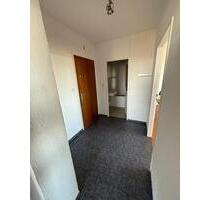 Vollmöblierte 2 Zimmerwohnung mit Balkon und wunderschöner Aussicht - Erlangen Bruck