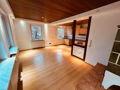 Foto - Helle 3 Zimmer Wohnung 82qm in Partenstein mit Terrasse