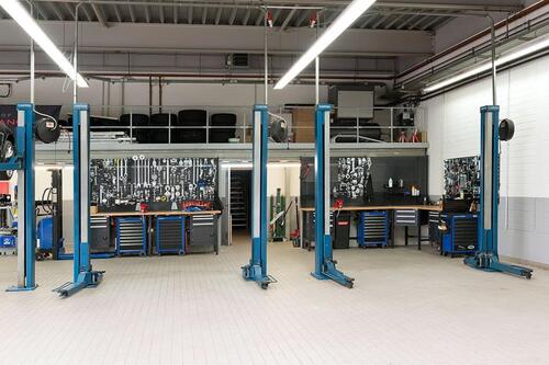 Foto - KFZ Werkstatt Teilweise oder im Ganzen Zu Vermietung Mitnutzung