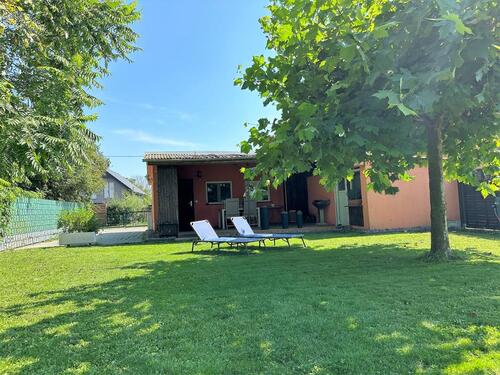 Foto - Ferienhaus direkt am Wasser mit eigenem Motorboot