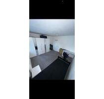 Ich biete ein sauberes WG-Zimmer zur Miete an. - Wiesbaden Dotzheim